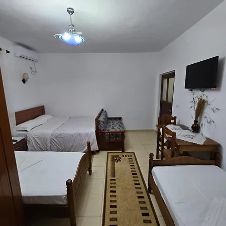 Bujtina Polimen بيت ضيافة Përmet